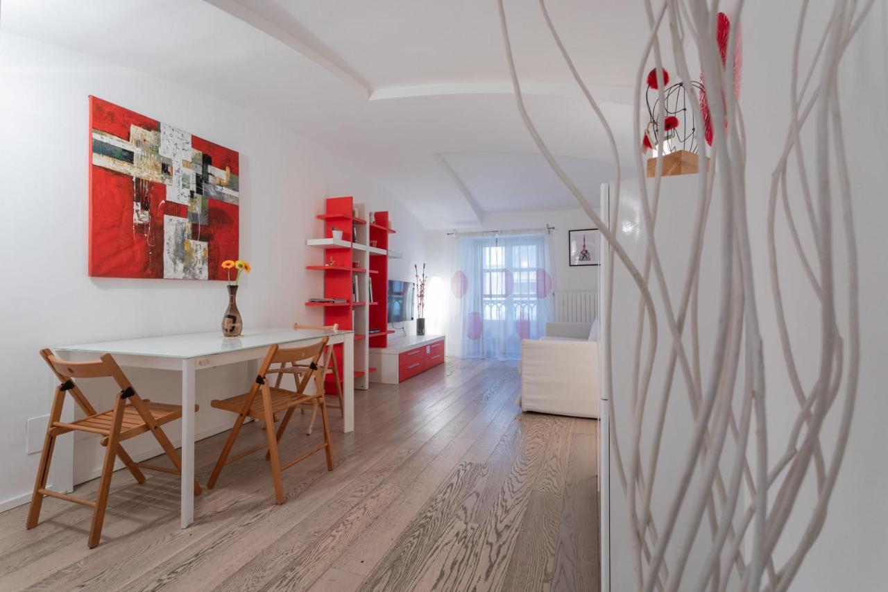 Red Studio Near Porta Nuova By Wonderful Italy Turin Extérieur photo