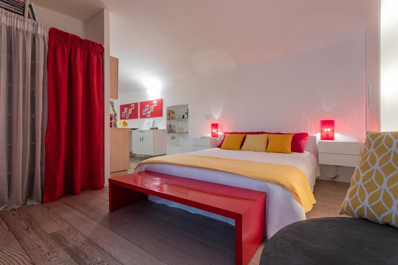 Red Studio Near Porta Nuova By Wonderful Italy Turin Extérieur photo