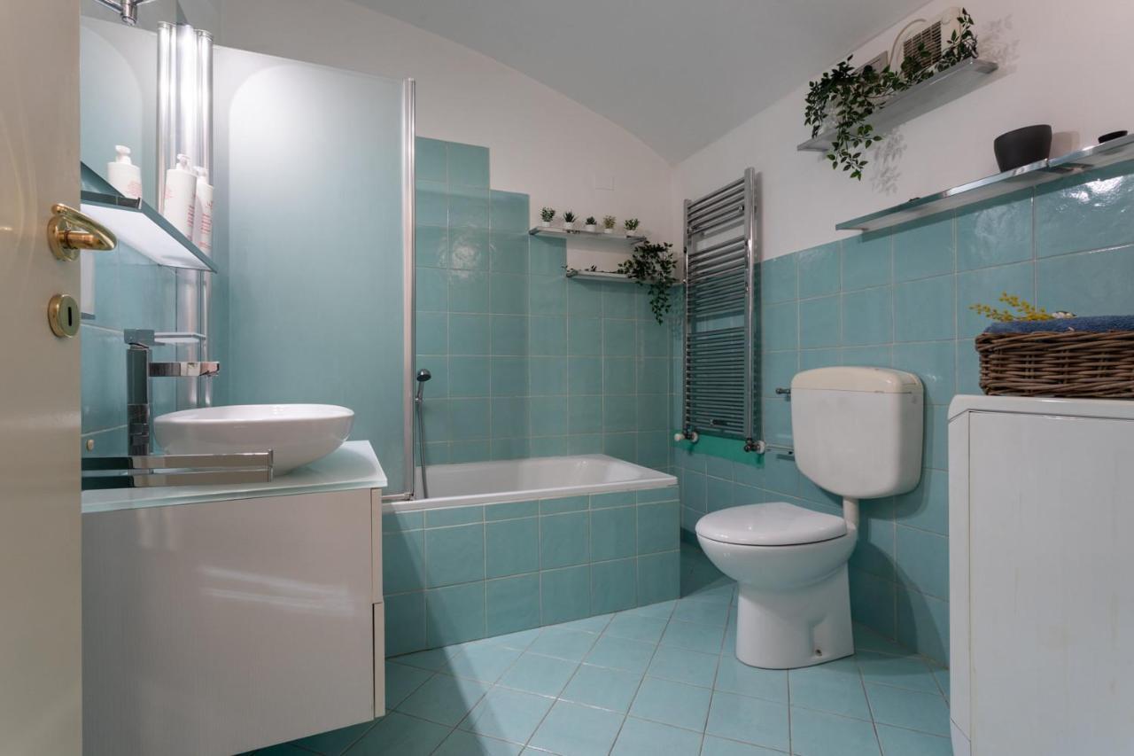 Red Studio Near Porta Nuova By Wonderful Italy Turin Extérieur photo