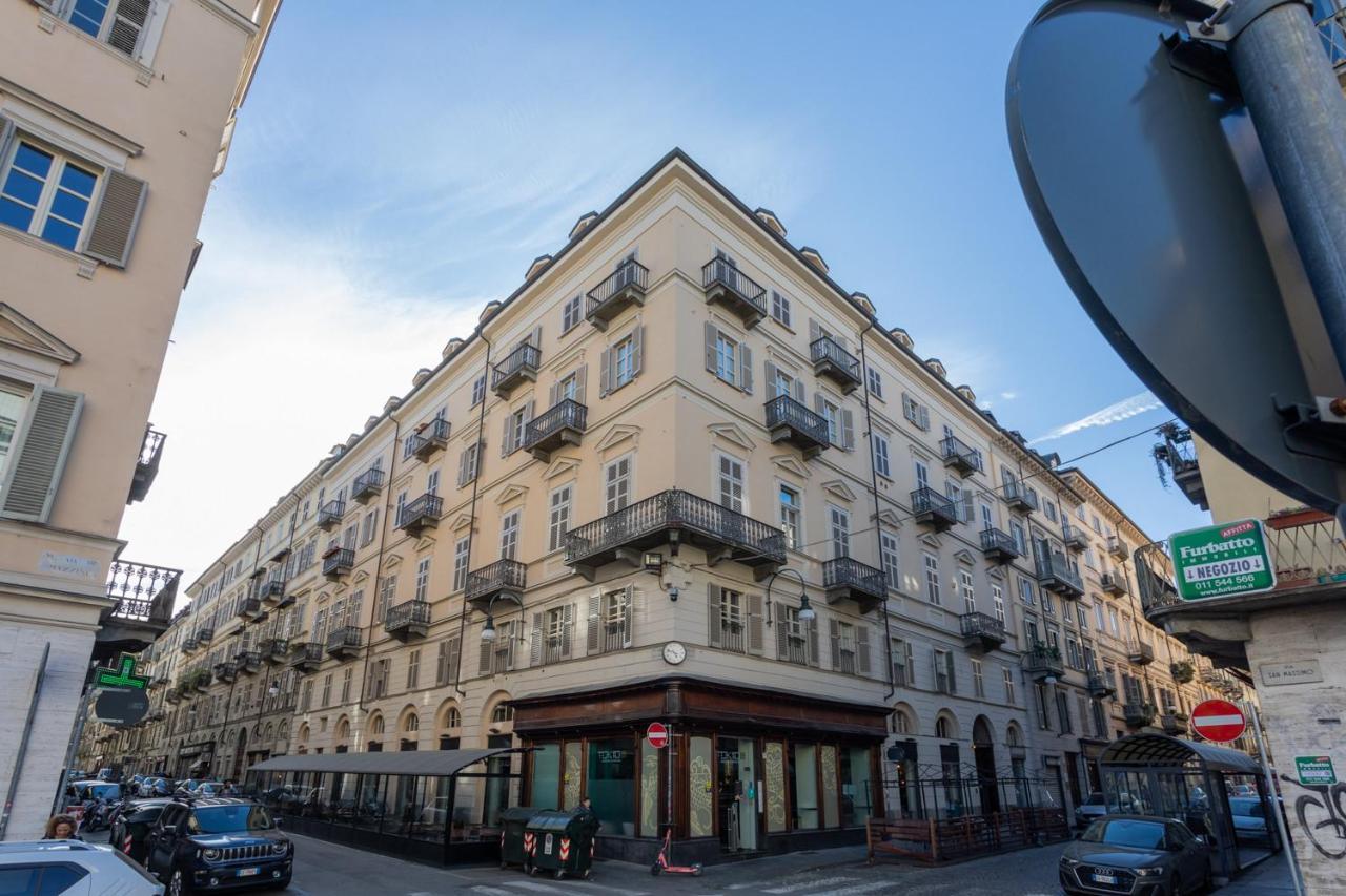 Red Studio Near Porta Nuova By Wonderful Italy Turin Extérieur photo